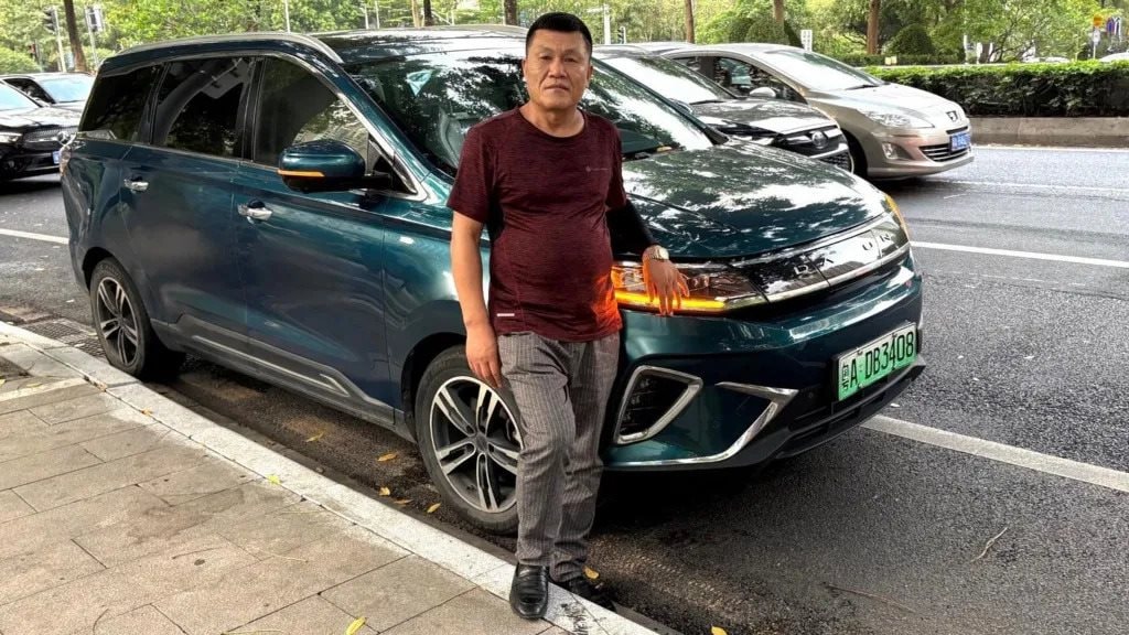 “Tôi chạy xe điện vì nghèo”: Chỉ 1 câu nói đã lý giải vì sao Trung Quốc đi trước nhân loại những 10 năm- Ảnh 2. “Tôi chạy xe điện vì nghèo”: Chỉ 1 câu nói đã lý giải vì sao Trung Quốc đi trước nhân loại những 10 năm- Ảnh 2.