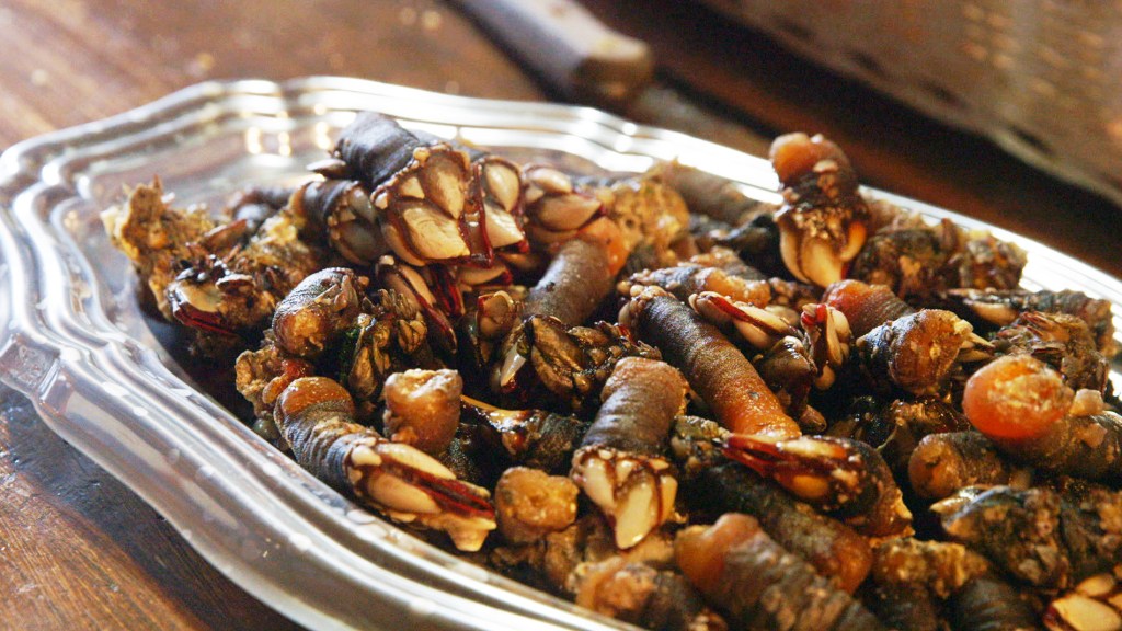Loại ốc mang cái tên "rợn người" nhưng lại là "tinh hoa ẩm thực" khiến giới sành ăn mê mẩn: Khó bắt - giá đắt, ở Việt Nam chỉ vùng biển này mới có- Ảnh 9. Loại ốc mang cái tên "rợn người" nhưng lại là "tinh hoa ẩm thực" khiến giới sành ăn mê mẩn: Khó bắt - giá đắt, ở Việt Nam chỉ vùng biển này mới có- Ảnh 9.