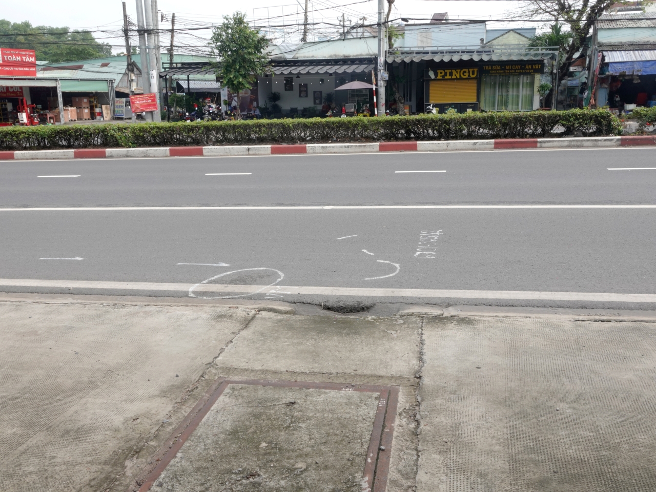 Lời kể xót xa vụ 2 vợ chồng tử vong khi chở con gái đi khám bệnh: Bé gái hoảng loạn nức nở nói "Ba mẹ con đừng có chuyện gì..."- Ảnh 3. Lời kể xót xa vụ 2 vợ chồng tử vong khi chở con gái đi khám bệnh: Bé gái hoảng loạn nức nở nói "Ba mẹ con đừng có chuyện gì..."- Ảnh 3.