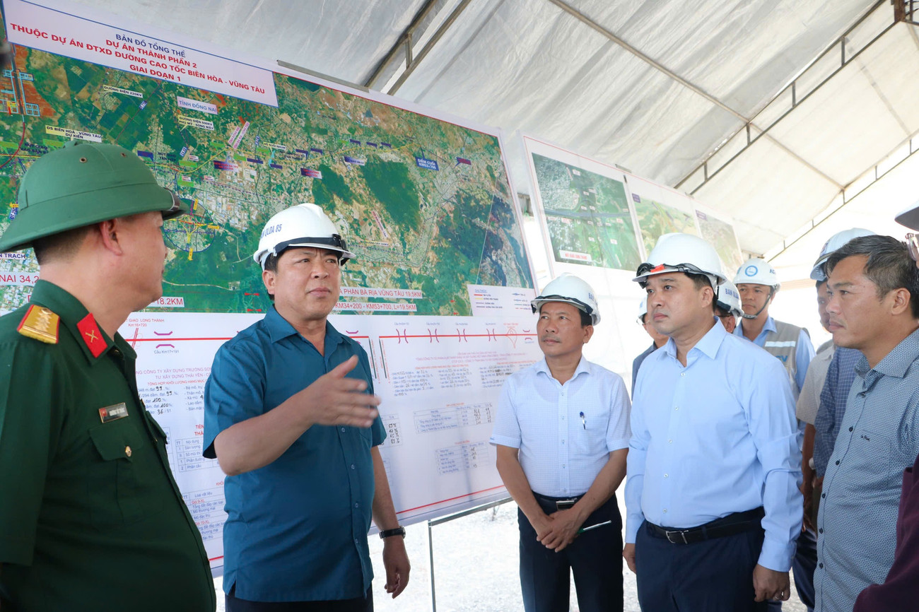 34 km cao tốc ở Đồng Nai: Cần quyết liệt 'làm ngày, làm đêm'- Ảnh 5. 34 km cao tốc ở Đồng Nai: Cần quyết liệt 'làm ngày, làm đêm'- Ảnh 5.