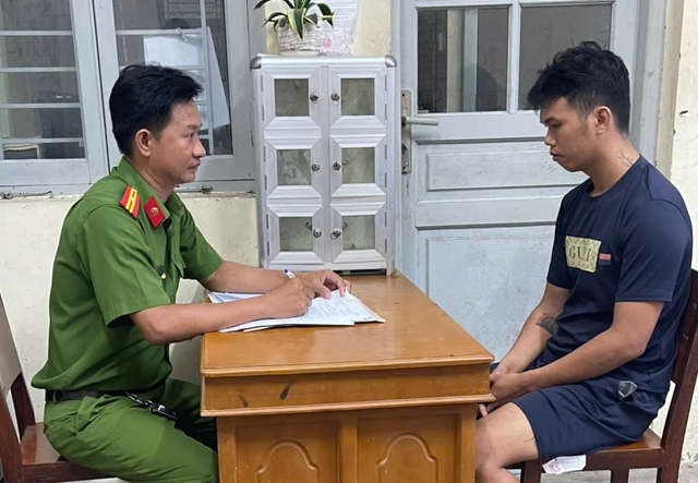 Bắt tạm giam đối tượng Đặng Hoàng Duy sinh năm 2001- Ảnh 1. Bắt tạm giam đối tượng Đặng Hoàng Duy sinh năm 2001- Ảnh 1.