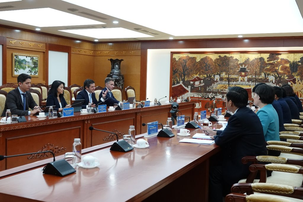 Bộ trưởng Tài chính Nguyễn Văn Thắng làm việc với FTSE Russell về nâng hạng thị trường chứng khoán Việt Nam- Ảnh 1. Bộ trưởng Tài chính Nguyễn Văn Thắng làm việc với FTSE Russell về nâng hạng thị trường chứng khoán Việt Nam- Ảnh 1.