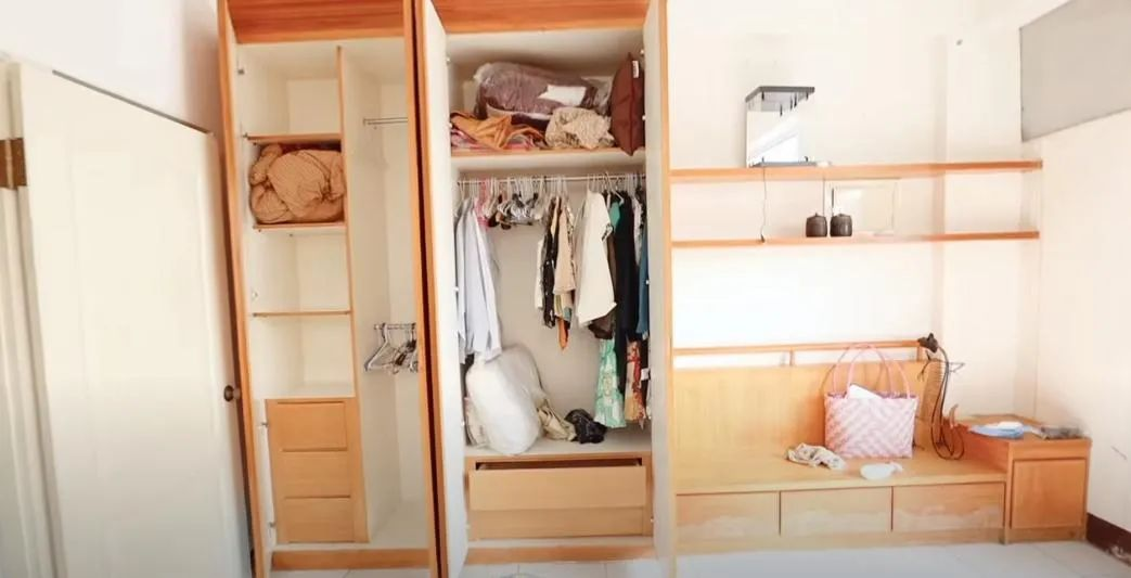 Chi 1 tỷ đồng thuê 12 người dọn nhà nhưng vẫn không xong: Ngôi nhà lộn xộn đến mức khiến ai cũng sốc- Ảnh 10.