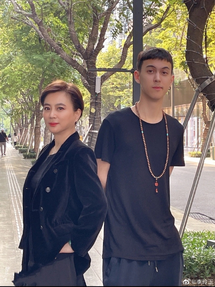 'Thỏ ngọc' đẹp nhất 'Tây Du Ký': Bà trùm điện ảnh, hai lần dang dở hôn nhân- Ảnh 5. 'Thỏ ngọc' đẹp nhất 'Tây Du Ký': Bà trùm điện ảnh, hai lần dang dở hôn nhân- Ảnh 5.