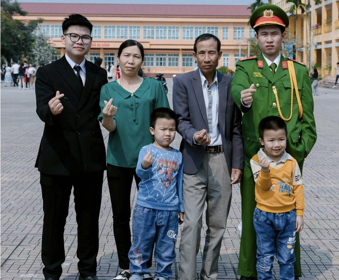 Thủ khoa toàn quốc 39/40 điểm: Từ gia cảnh giản dị đến giấc mơ kỹ sư Bách khoa- Ảnh 1.