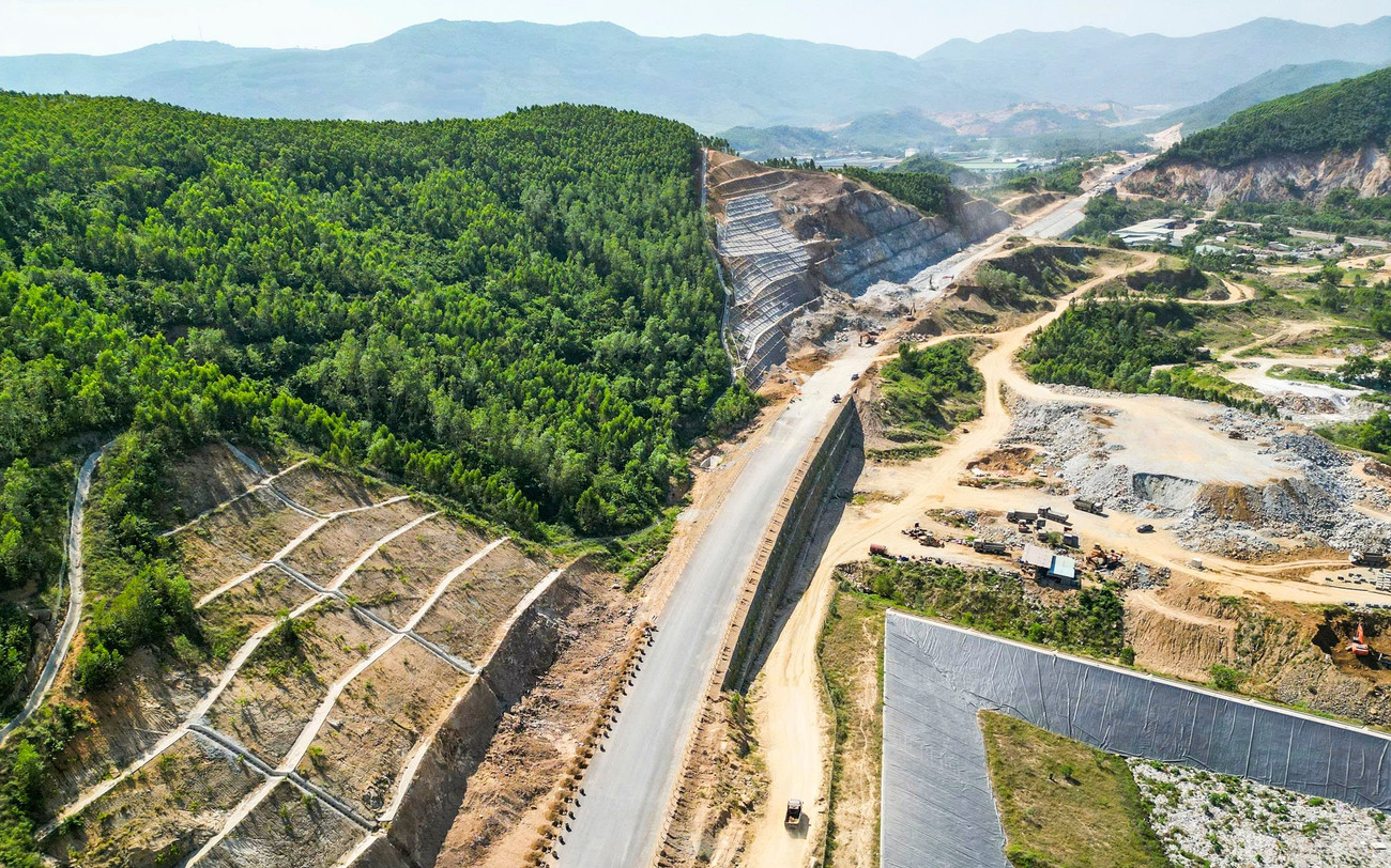 Hình hài cao tốc Bắc - Nam qua Gia Lai- Ảnh 12. Hình hài cao tốc Bắc - Nam qua Gia Lai- Ảnh 12.