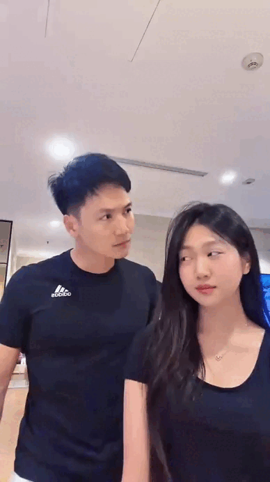 "Bé Chíp" con gái diễn viên Mạnh Trường: Tuổi 16 xinh như hoa, tóc mây bồng bềnh chuẩn tiểu công chúa- Ảnh 5. "Bé Chíp" con gái diễn viên Mạnh Trường: Tuổi 16 xinh như hoa, tóc mây bồng bềnh chuẩn tiểu công chúa- Ảnh 5.