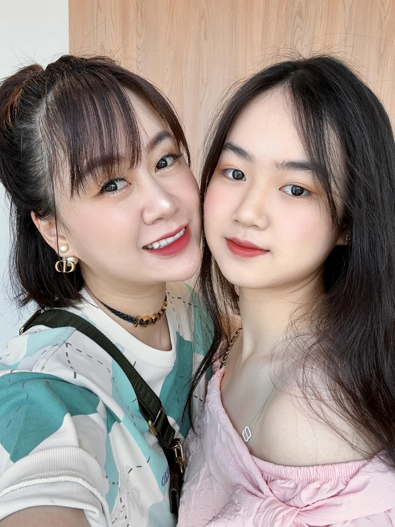 Lộ EQ của Thủ khoa khối A00 Hiền Mai khi lên VTV, netizen: Tiểu thuyết còn không dám viết nữ chính cỡ này- Ảnh 5. Lộ EQ của Thủ khoa khối A00 Hiền Mai khi lên VTV, netizen: Tiểu thuyết còn không dám viết nữ chính cỡ này- Ảnh 5.