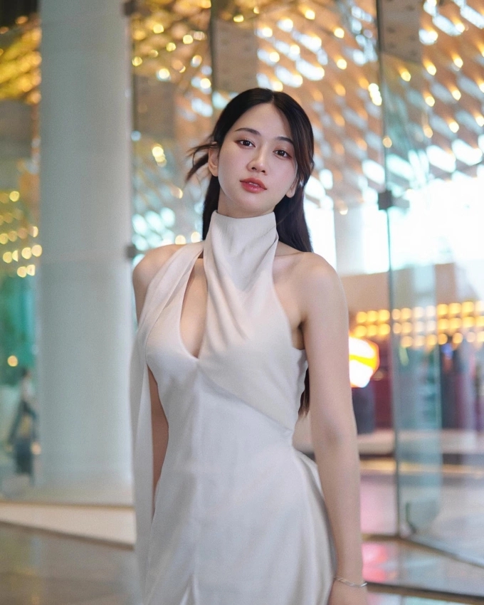 Phim giờ vàng chưa lên sóng, nữ chính đã bị phản ứng- Ảnh 2. Phim giờ vàng chưa lên sóng, nữ chính đã bị phản ứng- Ảnh 2.