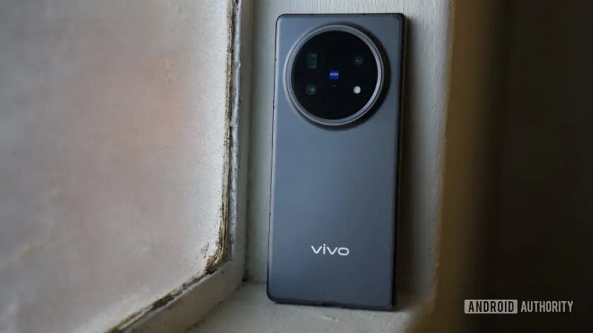 Mẫu máy Trung Quốc này mà được bán đại trà, điện thoại Samsung có lẽ không thể ngồi tiếp trên "ngai vàng"- Ảnh 3. Mẫu máy Trung Quốc này mà được bán đại trà, điện thoại Samsung có lẽ không thể ngồi tiếp trên "ngai vàng"- Ảnh 3.
