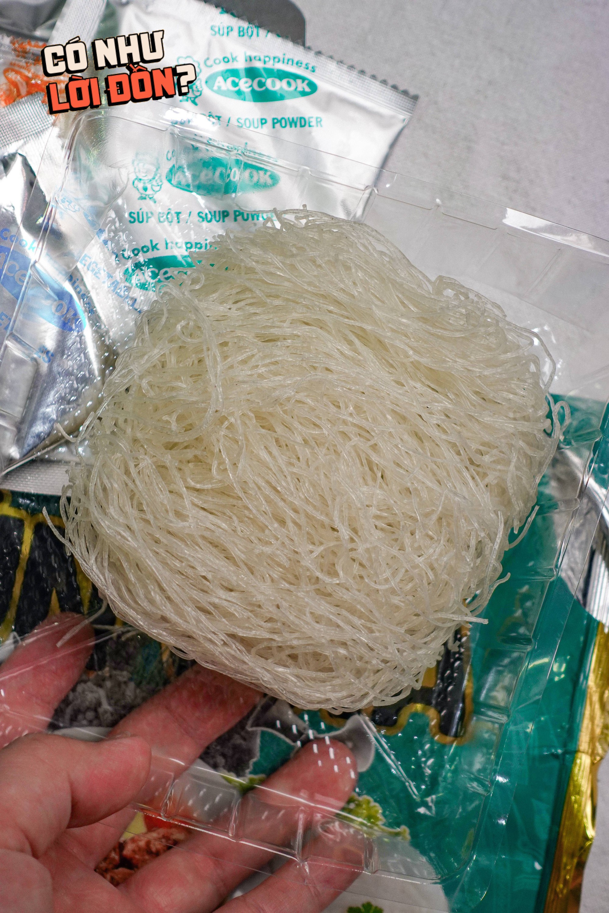 Kiểm chứng bún chả ăn liền: Hương vị thế nào mà rần rần khắp cõi mạng?- Ảnh 6. Kiểm chứng bún chả ăn liền: Hương vị thế nào mà rần rần khắp cõi mạng?- Ảnh 6.