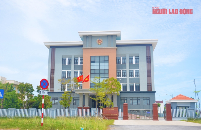 Sở Công Thương Quảng Trị "mượn" trụ sở để làm việc khi chưa được phép?- Ảnh 1. Sở Công Thương Quảng Trị "mượn" trụ sở để làm việc khi chưa được phép?- Ảnh 1.