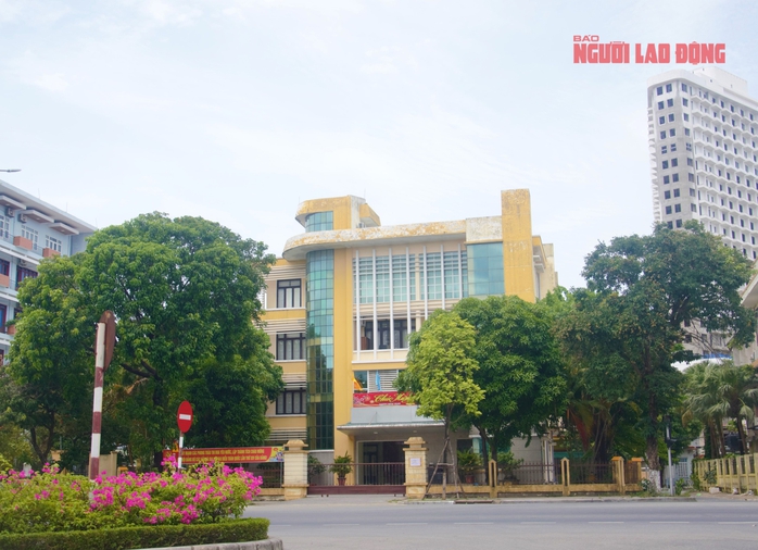Sở Công Thương Quảng Trị "mượn" trụ sở để làm việc khi chưa được phép?- Ảnh 2. Sở Công Thương Quảng Trị "mượn" trụ sở để làm việc khi chưa được phép?- Ảnh 2.