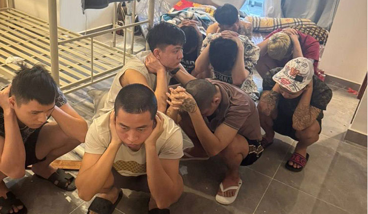 Campuchia bắt hàng ngàn người trong chiến dịch truy quét lừa đảo- Ảnh 1.