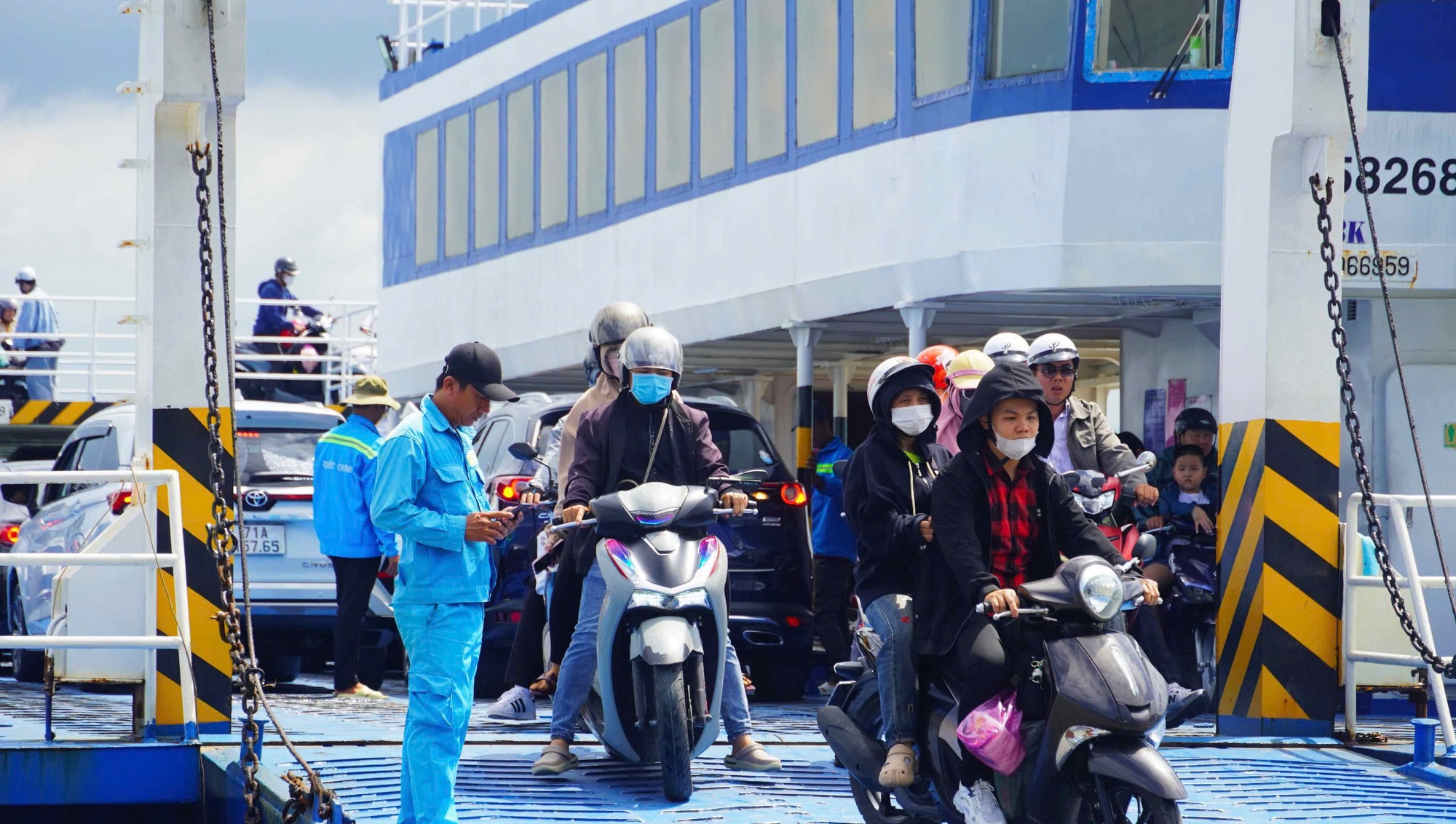 Thi công 24/24, giảm kẹt xe cao tốc TP HCM – Long Thành – Dầu Giây- Ảnh 1. Thi công 24/24, giảm kẹt xe cao tốc TP HCM – Long Thành – Dầu Giây- Ảnh 1.