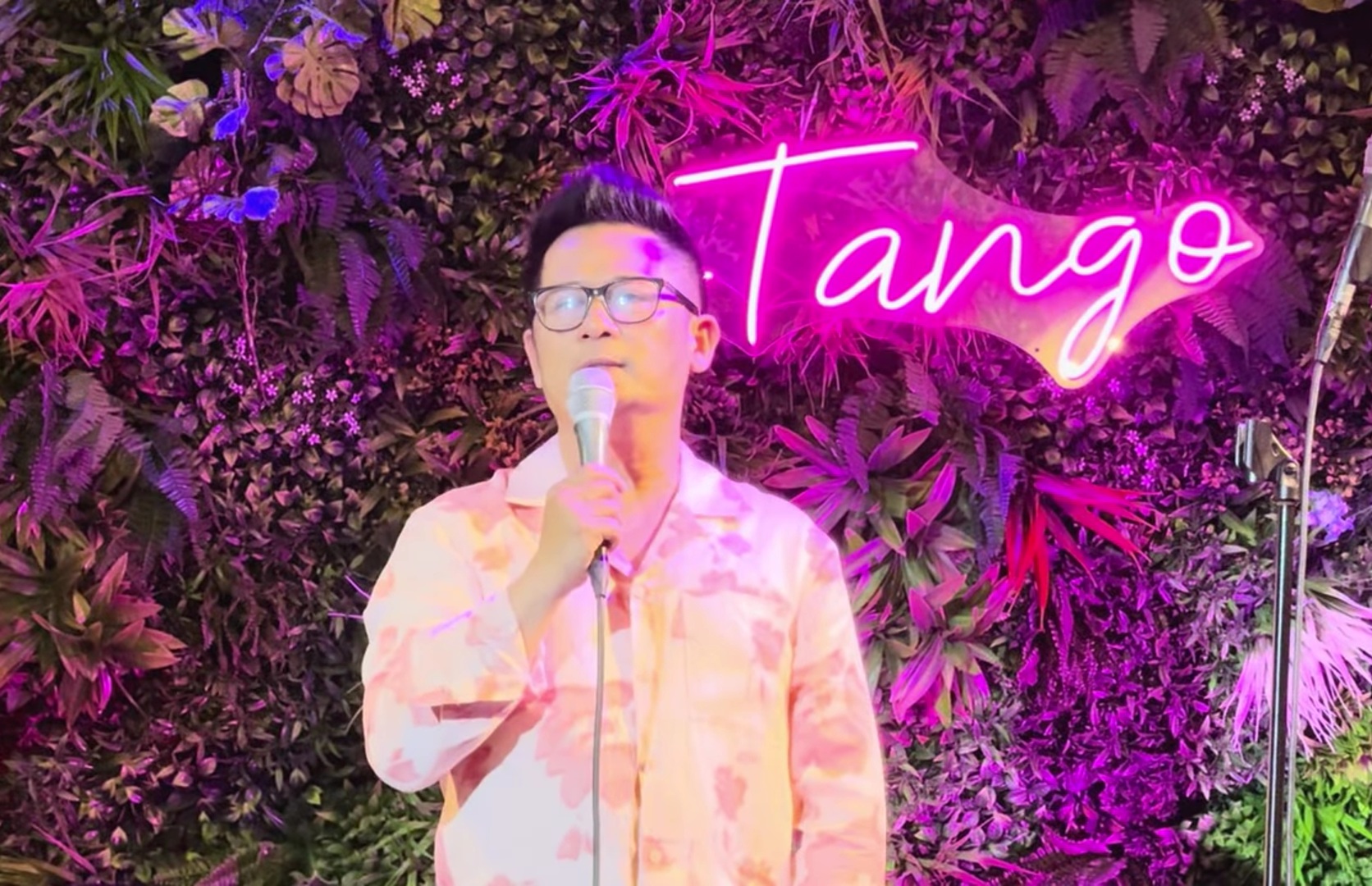 Bằng Kiều bỏ show bay sang Mỹ, nói về biến cố lớn vừa trải qua- Ảnh 1.