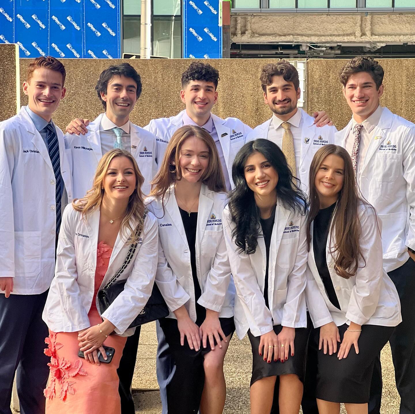 FTU là Harvard, Bách khoa là MIT, NEU là Stanford, còn ĐH Y Hà Nội thì sao? Không giống bất kỳ ngôi trường nào khác!- Ảnh 4.