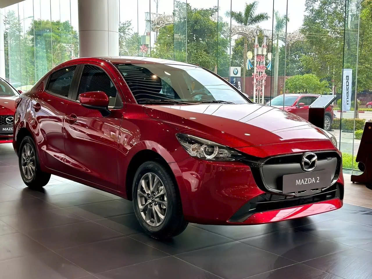 Mazda2 giảm còn 403 triệu đồng, giá thực tế thấp hơn cả Hyundai Grand i10 tiêu chuẩn- Ảnh 1.