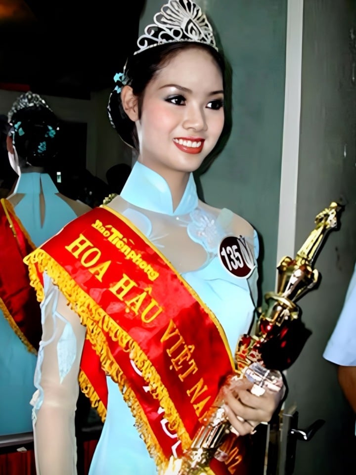 Hoa hậu Việt Nam 'bí ẩn' nhất showbiz, từng đăng quang năm 17 tuổi giờ ra sao?- Ảnh 1.