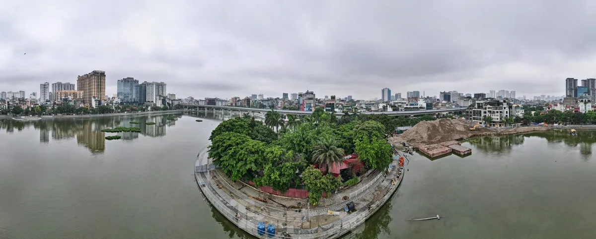Cận cảnh bán đảo hồ Đống Đa sắp thành công viên, khu vui chơi- Ảnh 1.