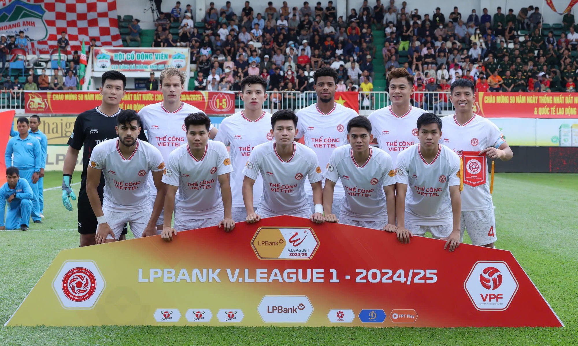 "Drama" tại V.League: Tuyển thủ Việt Nam tố bị chèn ép, CLB đưa ra lời phản pháo bất ngờ- Ảnh 3.