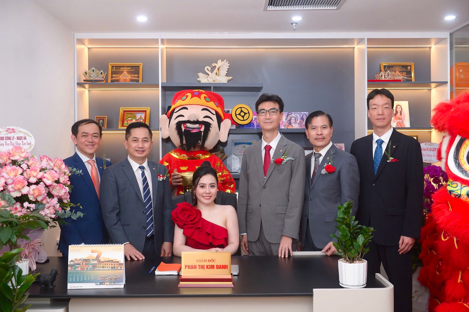 Hoa hậu Phan Kim Oanh công bố hợp tác đối tác với Hanwha Life Việt Nam- Ảnh 2. Hoa hậu Phan Kim Oanh công bố hợp tác đối tác với Hanwha Life Việt Nam- Ảnh 2.