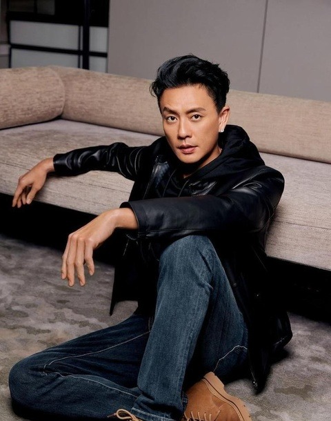 Đến lượt concert G-Dragon khui 1 vụ tình ái bí mật: "Bad boy" giàu nhất showbiz bị "tóm gọn" xuất hiện cùng "nàng thơ"- Ảnh 3.