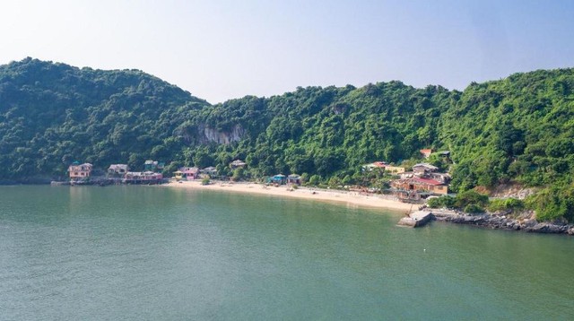 Phát hiện hòn đảo nhìn thẳng ra đảo Cát Bà, rộng chưa tới 1km2, du khách nhận xét: "Lần đầu nghe tên"- Ảnh 2.