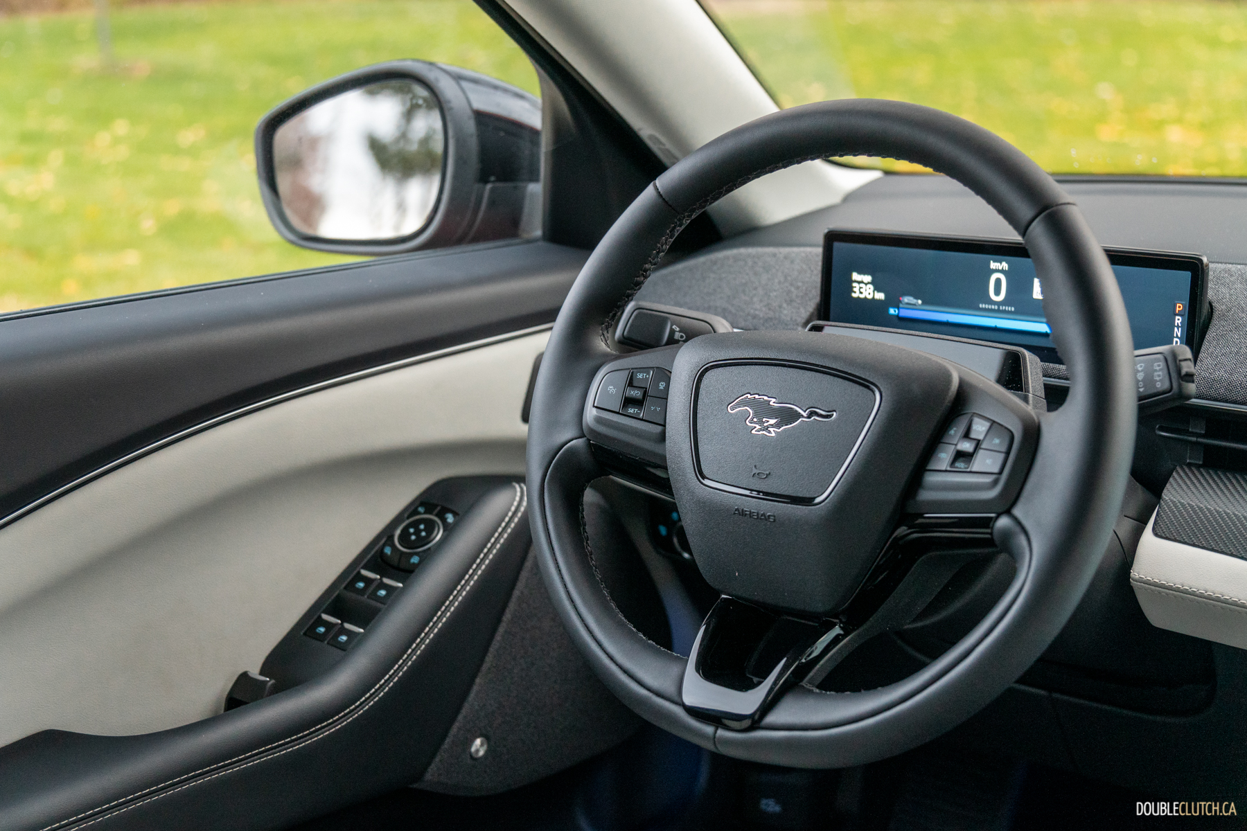 Đây là bản Ford Mustang Mach-E sắp bán tại Việt Nam: Diện mạo khác xe nhập tư, pin khủng, đầy bình có thể chạy Hà Nội - Quảng Bình- Ảnh 12.