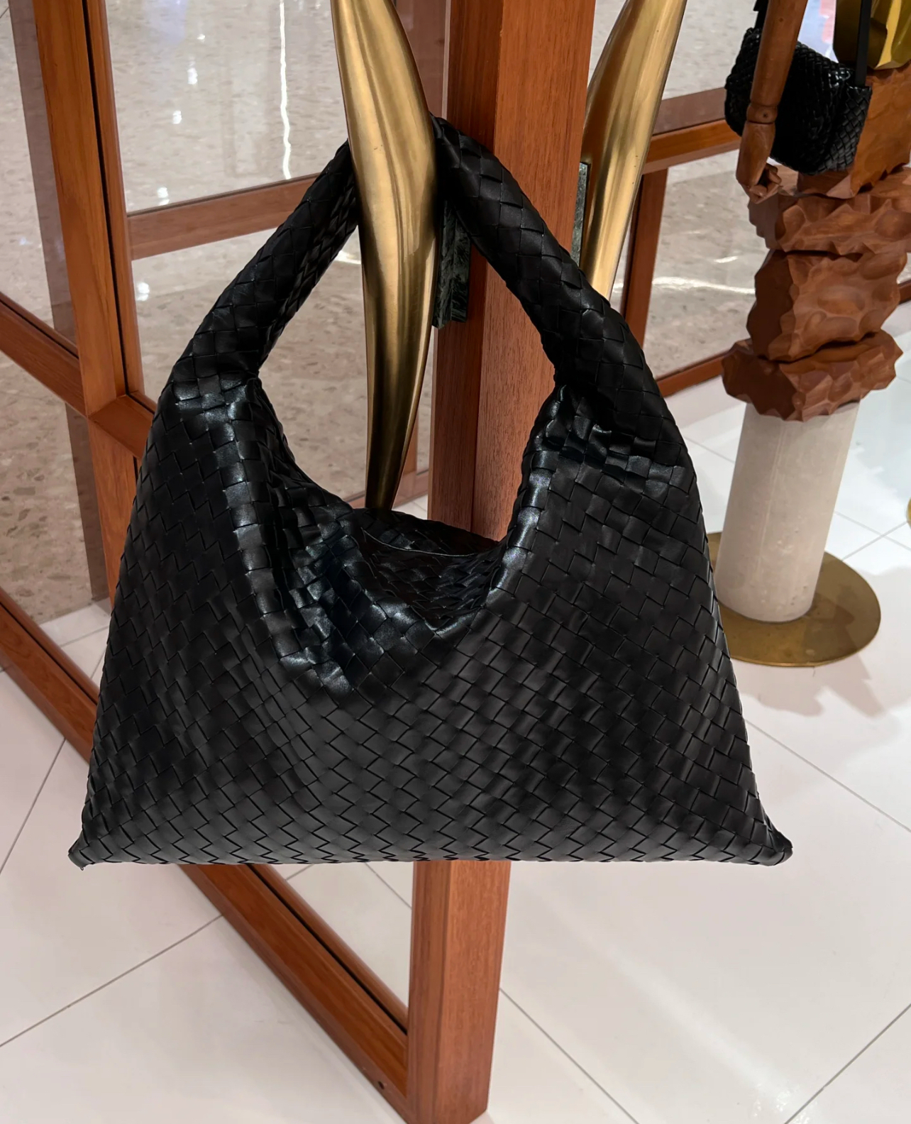 Túi 150 triệu của Bottega dính phốt- Ảnh 7. Túi 150 triệu của Bottega dính phốt- Ảnh 7.