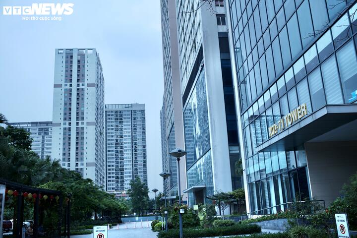 Gánh giá nhà liên tục tăng cao, nhiều người rơi vào vòng xoáy nợ ngân hàng- Ảnh 1. Gánh giá nhà liên tục tăng cao, nhiều người rơi vào vòng xoáy nợ ngân hàng- Ảnh 1.