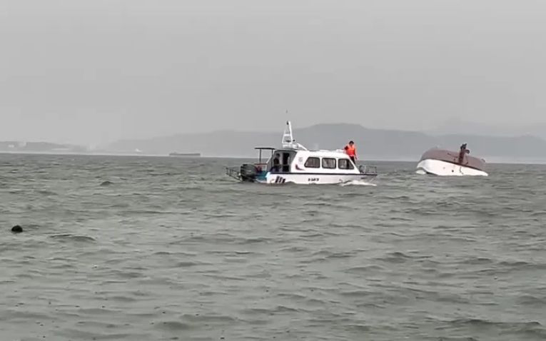 CẬP NHẬT: Còn 5 người mất tích trong vụ đắm tàu trên Vịnh Hạ Long- Ảnh 10.