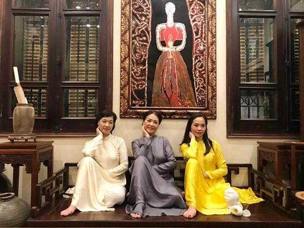Chị Dậu - NSƯT Lê Vân: Mỹ nhân Hà thành đa đoan, hạnh phúc tuổi xế chiều- Ảnh 9. Chị Dậu - NSƯT Lê Vân: Mỹ nhân Hà thành đa đoan, hạnh phúc tuổi xế chiều- Ảnh 9.