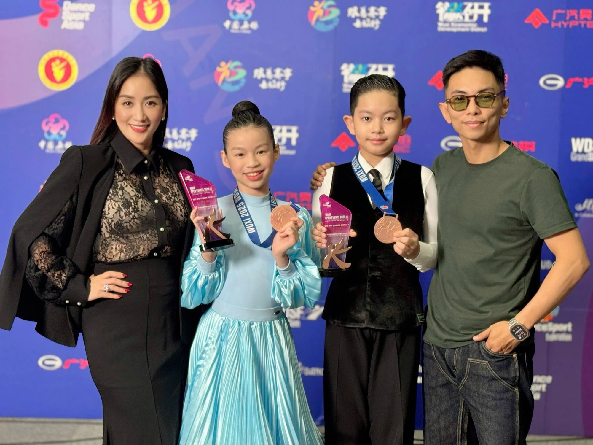 Con trai Khánh Thi - Phan Hiển lại xuất sắc giành huy chương châu Á, dân tình trầm trồ Con trai Khánh Thi - Phan Hiển lại xuất sắc giành huy chương châu Á, dân tình trầm trồ