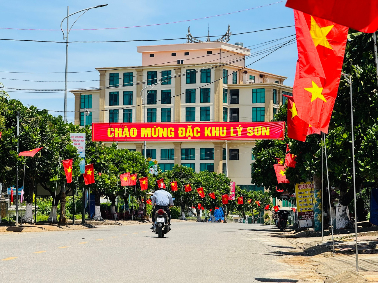 Quảng Ngãi muốn biến Lý sơn trở thành đặc khu kiểu mẫu- Ảnh 3. Quảng Ngãi muốn biến Lý sơn trở thành đặc khu kiểu mẫu- Ảnh 3.