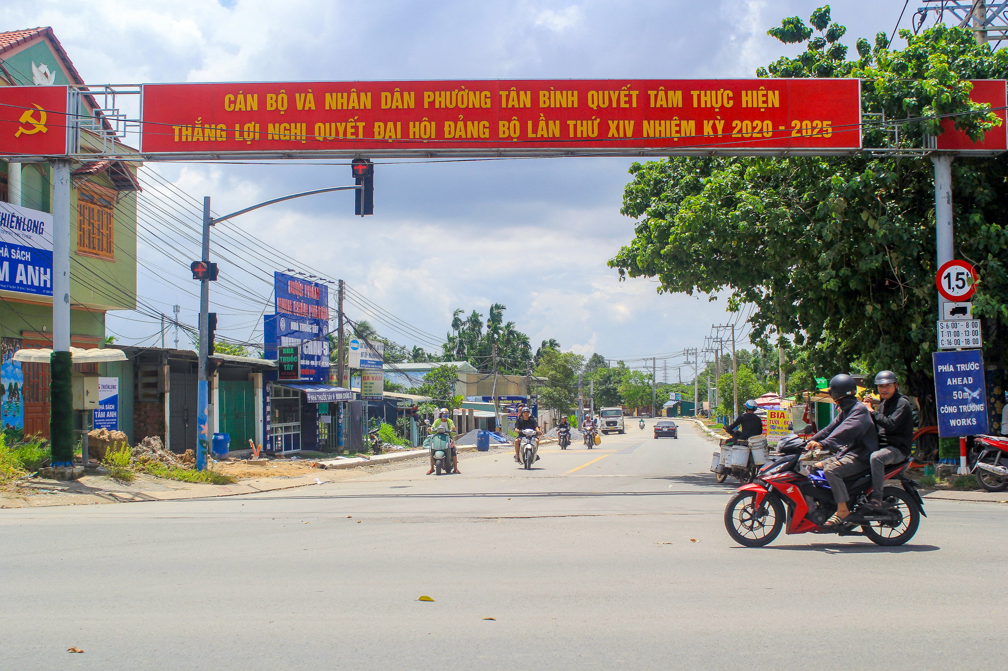 Toàn cảnh khu vực đang kêu gọi đầu tư 11.000 tỷ: Giá đất chỉ 15 triệu đồng/m2, nằm giữa 3 đô thị lớn- Ảnh 1. Toàn cảnh khu vực đang kêu gọi đầu tư 11.000 tỷ: Giá đất chỉ 15 triệu đồng/m2, nằm giữa 3 đô thị lớn- Ảnh 1.