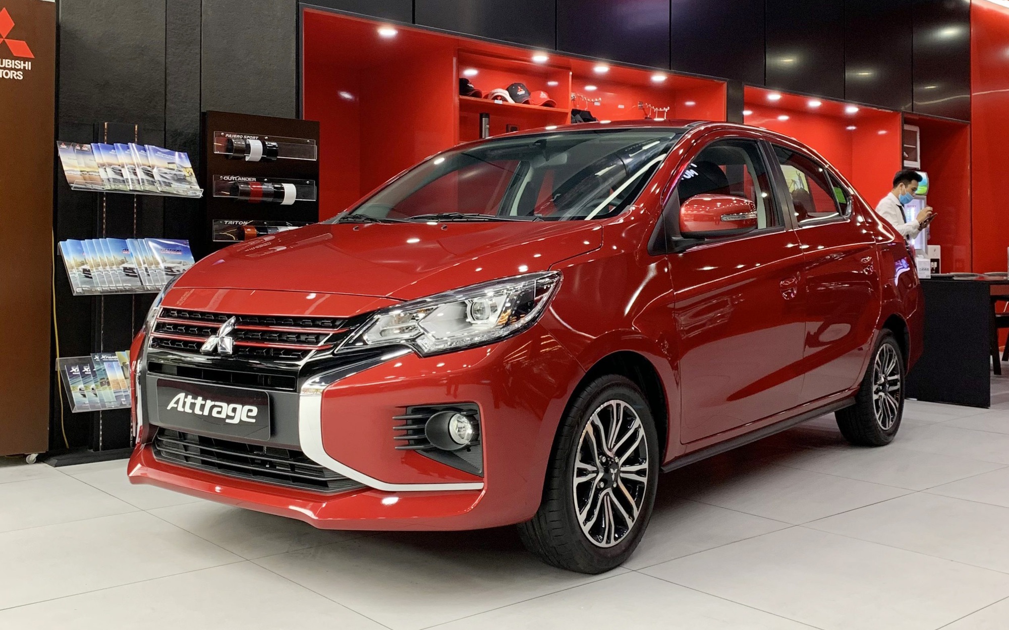 Loạt sedan cỡ B giảm giá mạnh còn hơn 300 triệu đồng tạo sức ép cho Morning, i10: Mazda2 cũng nhập 'cuộc chơi'- Ảnh 2. Loạt sedan cỡ B giảm giá mạnh còn hơn 300 triệu đồng tạo sức ép cho Morning, i10: Mazda2 cũng nhập 'cuộc chơi'- Ảnh 2.