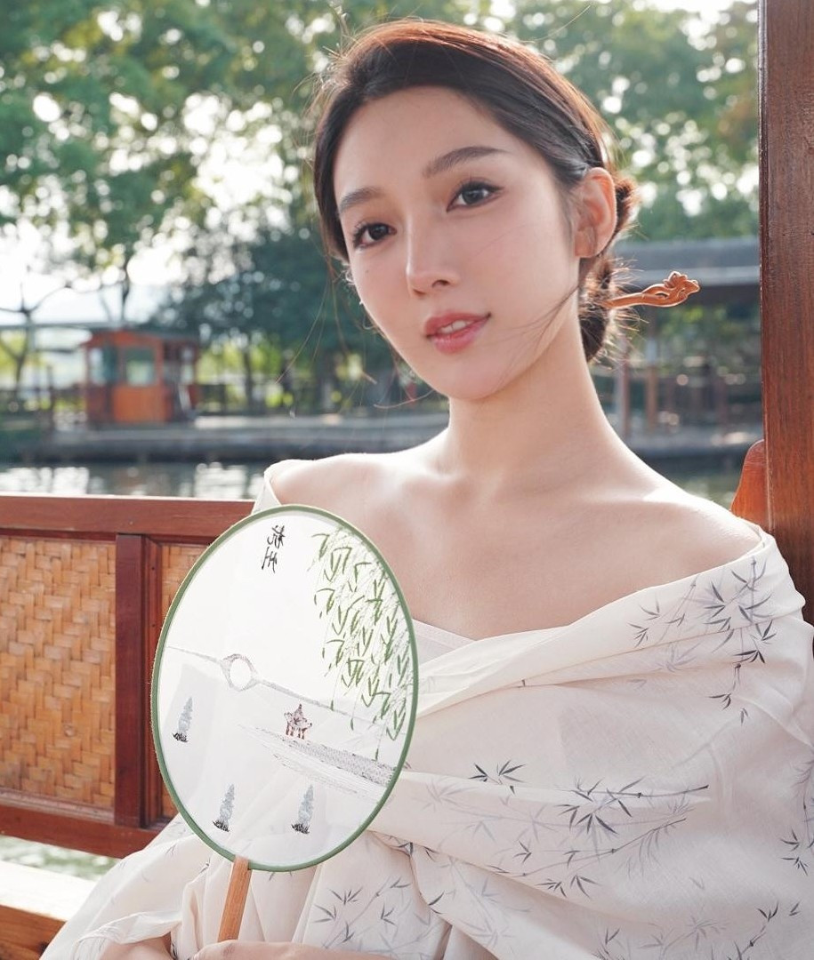 Cảnh báo từ vụ Triệu Vy- Ảnh 1. Cảnh báo từ vụ Triệu Vy- Ảnh 1.
