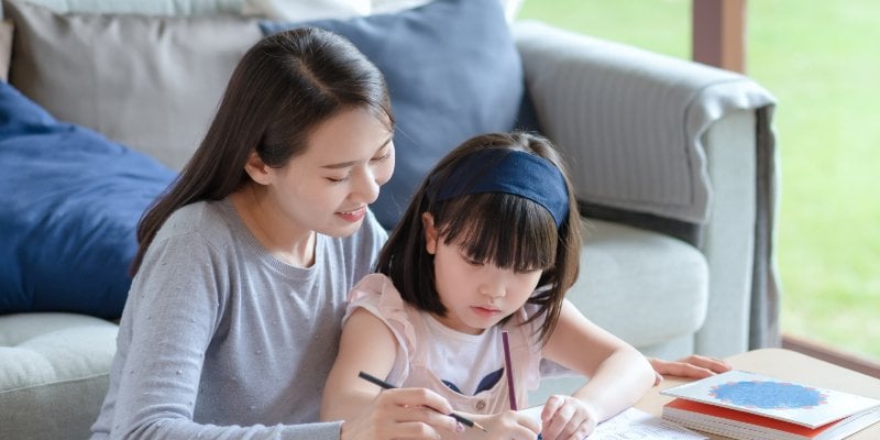 IQ của trẻ di truyền từ bố hay mẹ: Nghiên cứu trên hơn 12.000 thanh thiếu niên chỉ ra trí thông minh của trẻ phụ thuộc nhiều vào người này- Ảnh 2. IQ của trẻ di truyền từ bố hay mẹ: Nghiên cứu trên hơn 12.000 thanh thiếu niên chỉ ra trí thông minh của trẻ phụ thuộc nhiều vào người này- Ảnh 2.