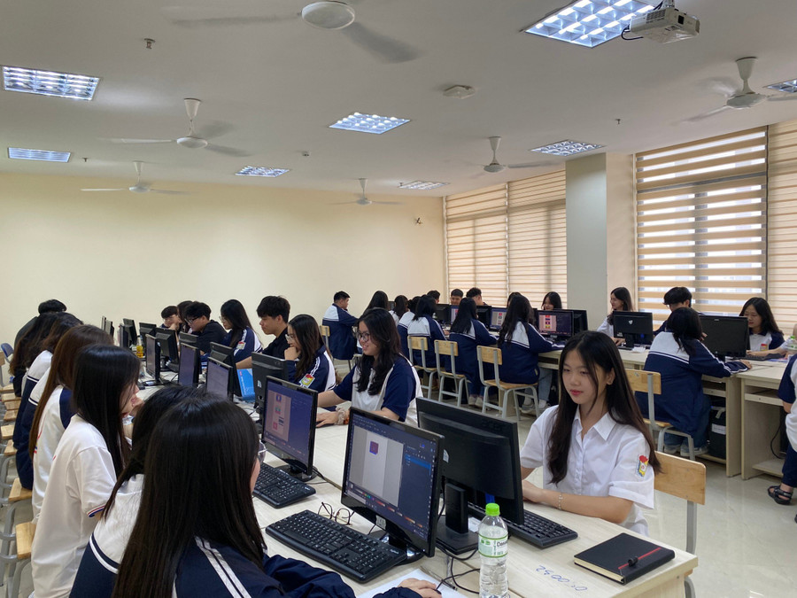 Ngôi trường hơn 450 tỷ của thủ khoa xinh nhất mùa thi tốt nghiệp THPT 2025: "Đỉnh" từ cơ sở vật chất đến chất lượng giáo dục- Ảnh 6.