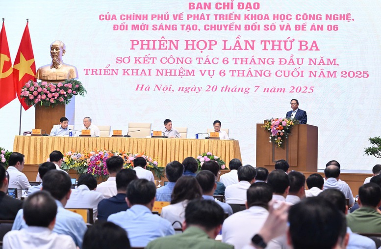 Thủ tướng chủ trì phiên họp BCĐ của Chính phủ về phát triển khoa học công nghệ, đổi mới sáng tạo, chuyển đổi số và Đề án 06- Ảnh 2. Thủ tướng chủ trì phiên họp BCĐ của Chính phủ về phát triển khoa học công nghệ, đổi mới sáng tạo, chuyển đổi số và Đề án 06- Ảnh 2.