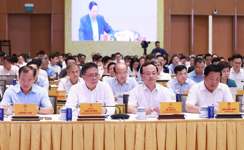 Thủ tướng chủ trì phiên họp BCĐ của Chính phủ về phát triển khoa học công nghệ, đổi mới sáng tạo, chuyển đổi số và Đề án 06- Ảnh 3. Thủ tướng chủ trì phiên họp BCĐ của Chính phủ về phát triển khoa học công nghệ, đổi mới sáng tạo, chuyển đổi số và Đề án 06- Ảnh 3.