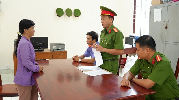Bắt tạm giam Nguyễn Thị Oanh sinh năm 1985- Ảnh 1. Bắt tạm giam Nguyễn Thị Oanh sinh năm 1985- Ảnh 1.