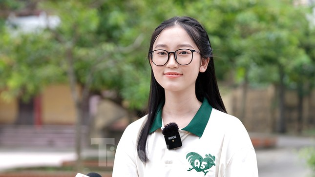 Dàn thủ khoa "hot girl" khiến phụ huynh mát lòng mát dạ, netizen thì xua tay: Xin đừng để bố mẹ tui thấy!- Ảnh 8. Dàn thủ khoa "hot girl" khiến phụ huynh mát lòng mát dạ, netizen thì xua tay: Xin đừng để bố mẹ tui thấy!- Ảnh 8.
