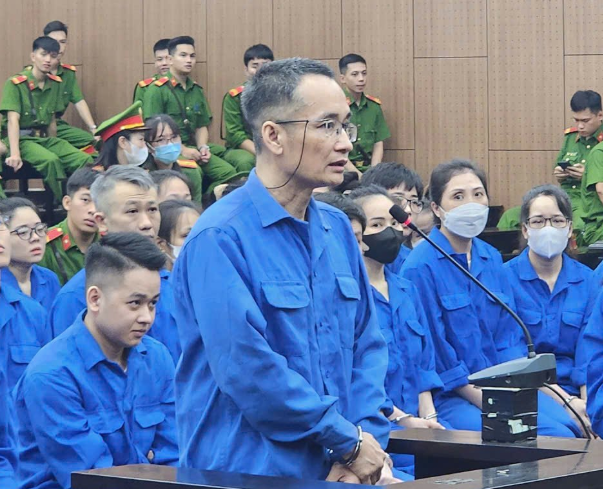 45 đối tượng hầu tòa vì cắt ghép ảnh người thân con nợ đăng lên trang 'tình một đêm'- Ảnh 1. 45 đối tượng hầu tòa vì cắt ghép ảnh người thân con nợ đăng lên trang 'tình một đêm'- Ảnh 1.