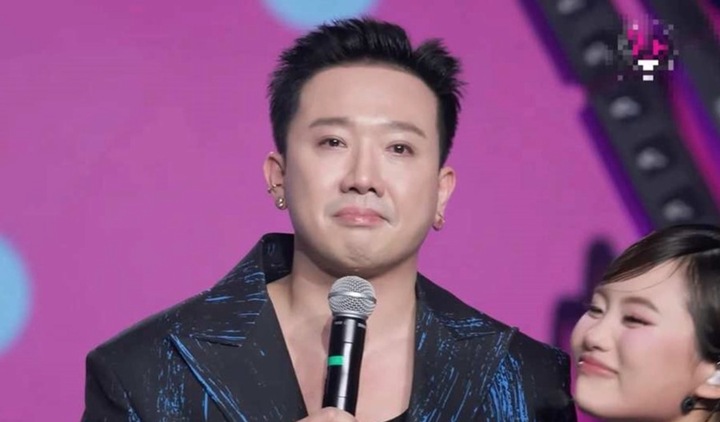 Khán giả mệt mỏi khi Trấn Thành liên tục khóc tại show 'Em xinh say hi'- Ảnh 2.