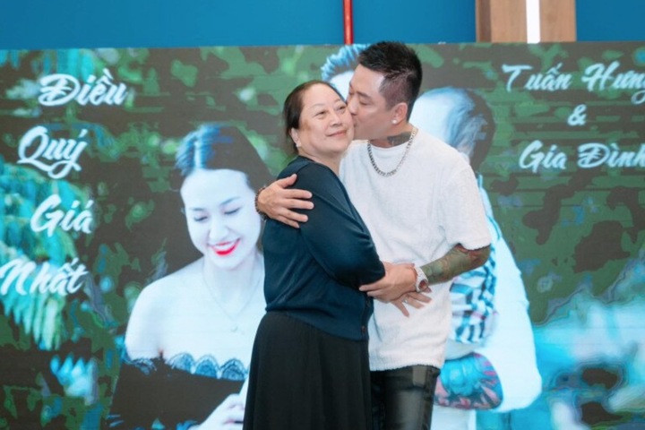 Người phụ nữ đặc biệt của Tuấn Hưng: Quá khứ vất vả, sẵn sàng bán nhà vì con- Ảnh 3.
