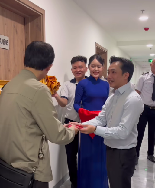 Vừa chốt đơn trăm tỷ qua livestream, CEO Cường “Đô la” lại làm điều ít ai ngờ tới- Ảnh 1. Vừa chốt đơn trăm tỷ qua livestream, CEO Cường “Đô la” lại làm điều ít ai ngờ tới- Ảnh 1.
