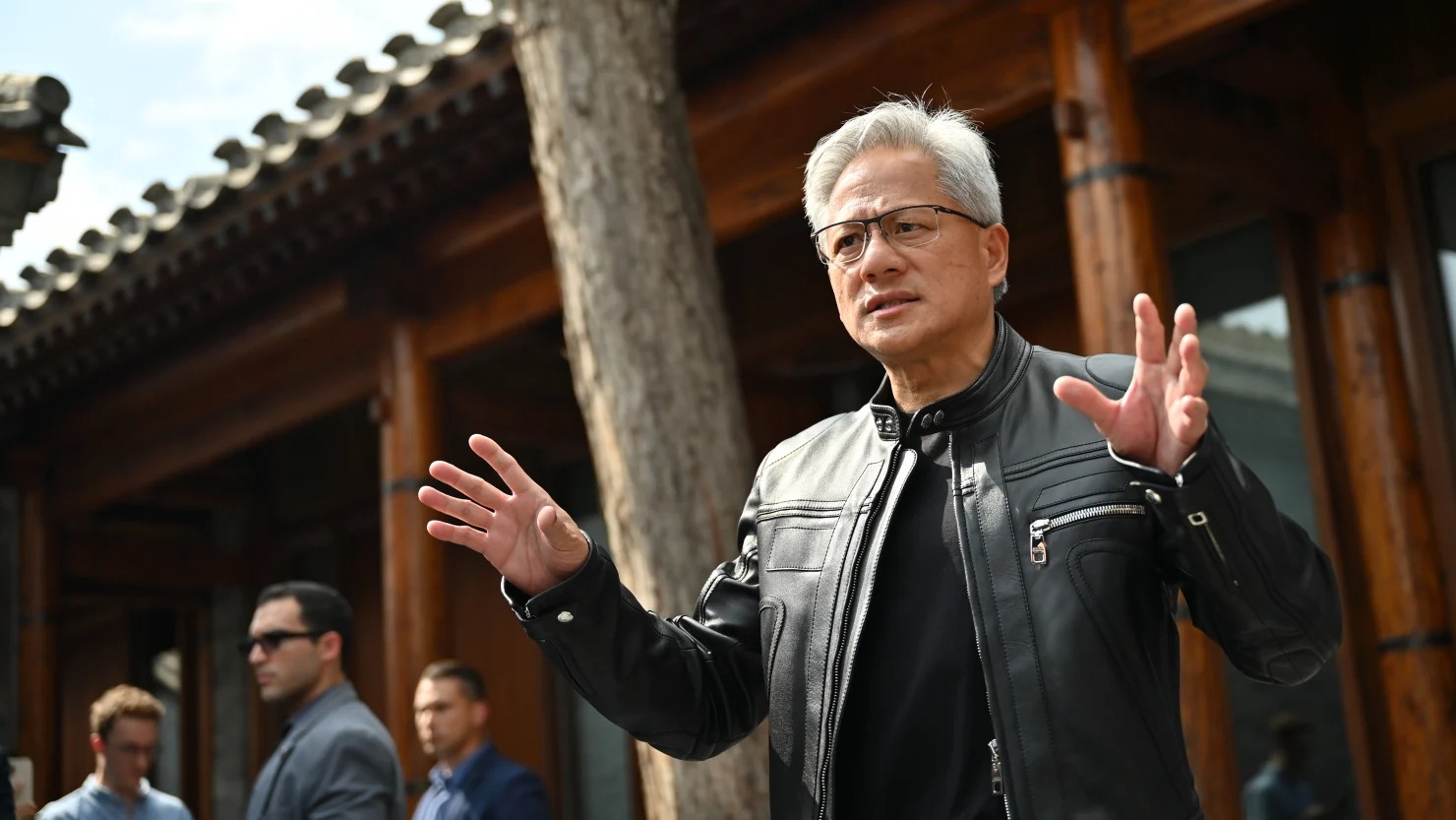 Jensen Huang: 'Nếu tôi ở tuổi 20, tôi sẽ chỉ chọn ngành này để học' – 1 từ đủ thấy tầm nhìn đỉnh chóp của CEO công ty lớn nhất hành tinh- Ảnh 1. Jensen Huang: 'Nếu tôi ở tuổi 20, tôi sẽ chỉ chọn ngành này để học' – 1 từ đủ thấy tầm nhìn đỉnh chóp của CEO công ty lớn nhất hành tinh- Ảnh 1.