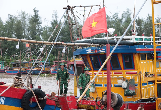 Toàn cảnh bão số 3 Wipha đổ bộ: Suy yếu khi vào đất liền vẫn gây mưa lớn, tăng nguy cơ lũ quét và sạt lở- Ảnh 26. Toàn cảnh bão số 3 Wipha đổ bộ: Suy yếu khi vào đất liền vẫn gây mưa lớn, tăng nguy cơ lũ quét và sạt lở- Ảnh 26.